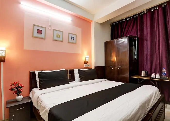 Hotel O Green Park Residency