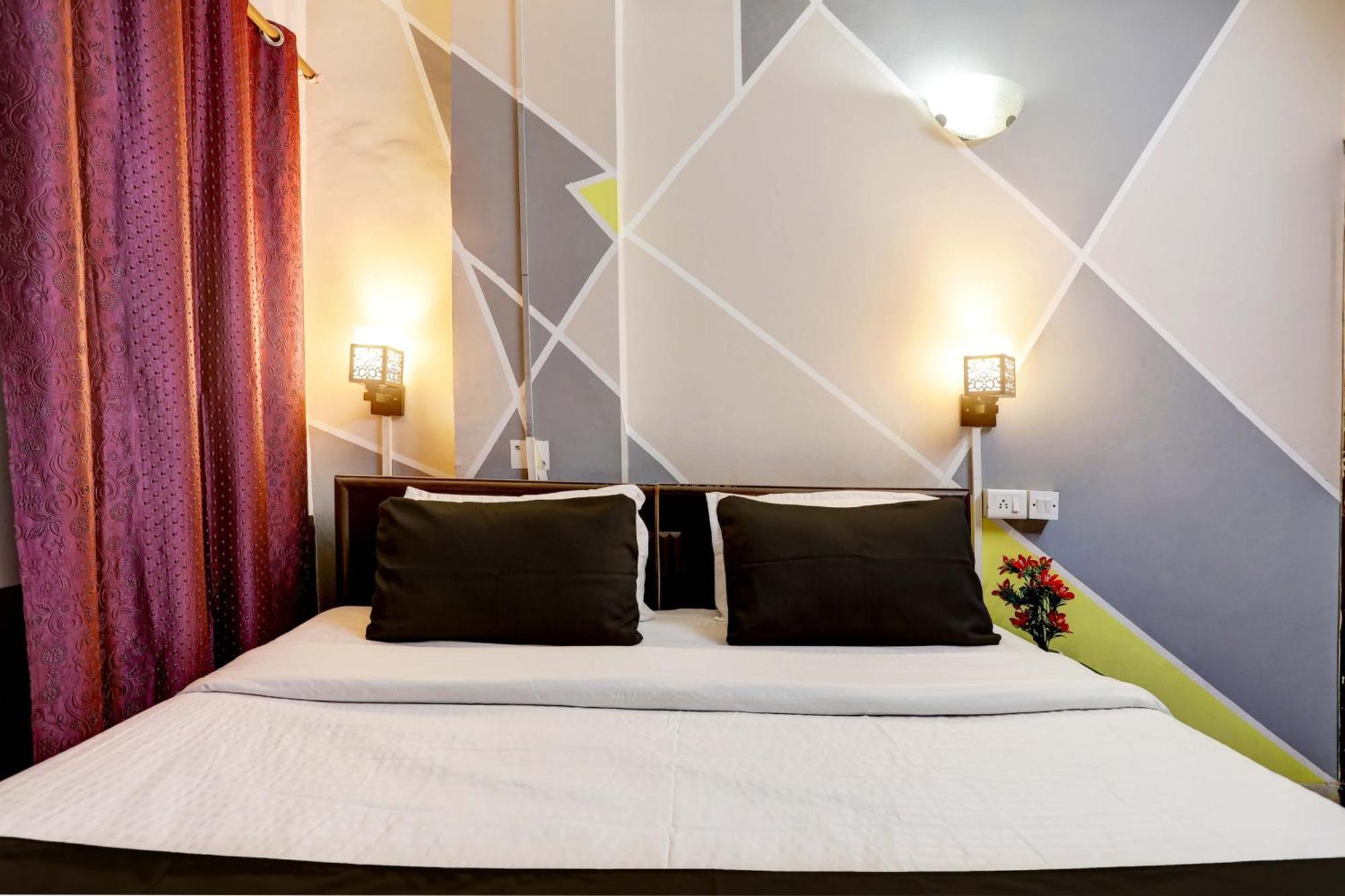 Hotel O Park Residency New Delhi